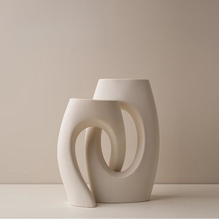 abstrct corssing ceramic vase