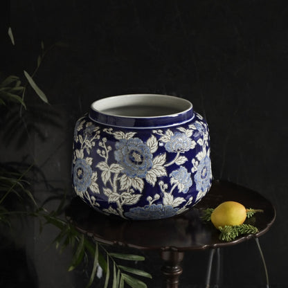 floral pattern blue and white porcelain vase